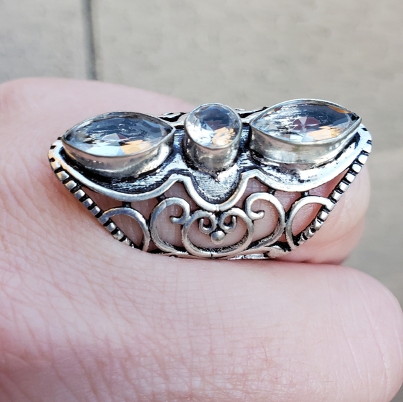 New White Topaz 925 Silver Statement Ring. - Picture 8 of 11